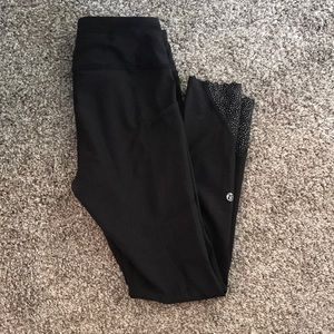 Limited edition Lululemon scalloped edge leggings with reflective polka dots